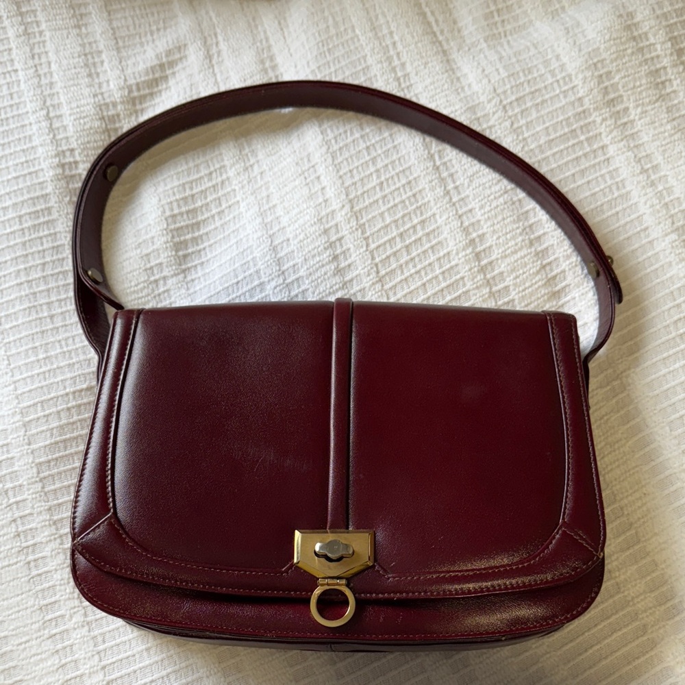 Elegant vintage Cuero Vaca Burgundy Leather Shoulder Bag